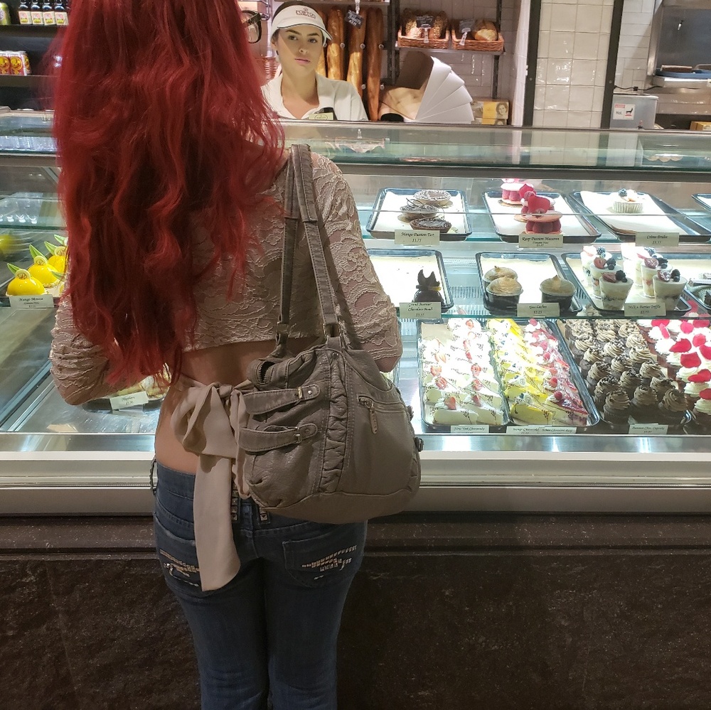 Meet your Posher, Jazmine